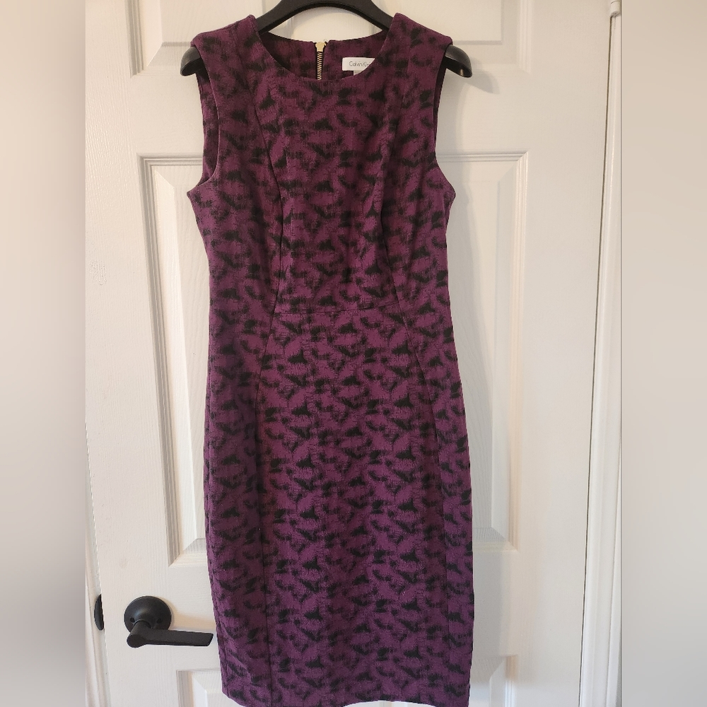 Calvin Klein Purple and Black Knee Length Fitted Dress with Gold Zipper Size 4.
